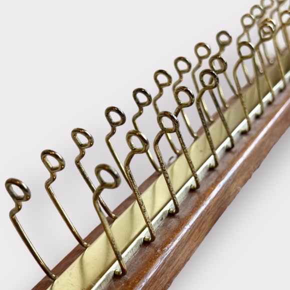 Vintage Wall Mount Mid Century Modern Tie Belt Jewelry Scarf Rack Wood & Brass - Picture 3 of 4